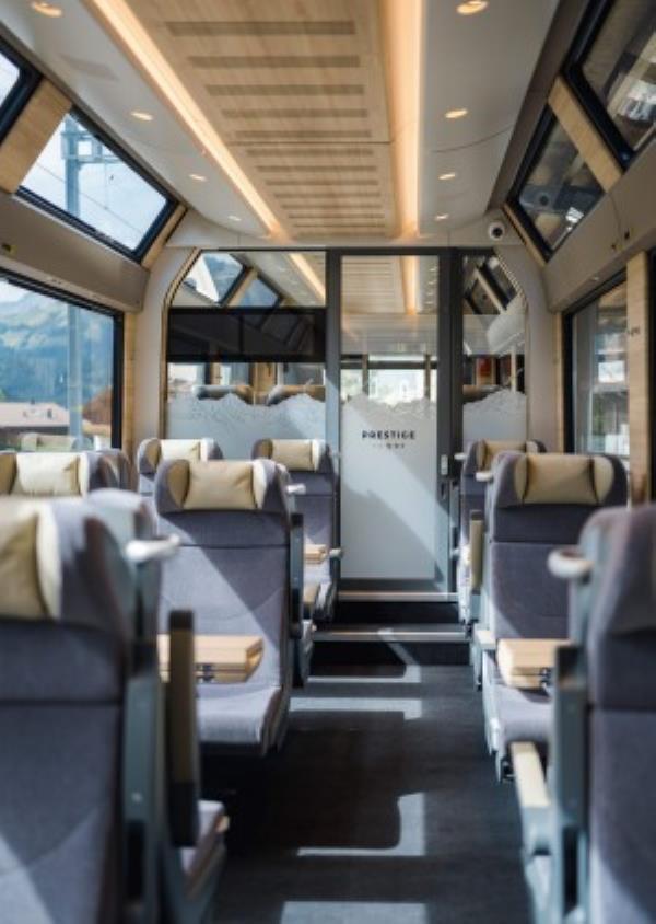 从蒙特勒到因特拉肯的黄金通行证特快列车在瑞士推出:欧洲令人惊叹的新列车拥有世界第一的特技