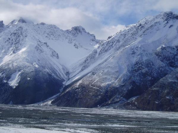 科学家:气候变化将在全球范围内影响山脉